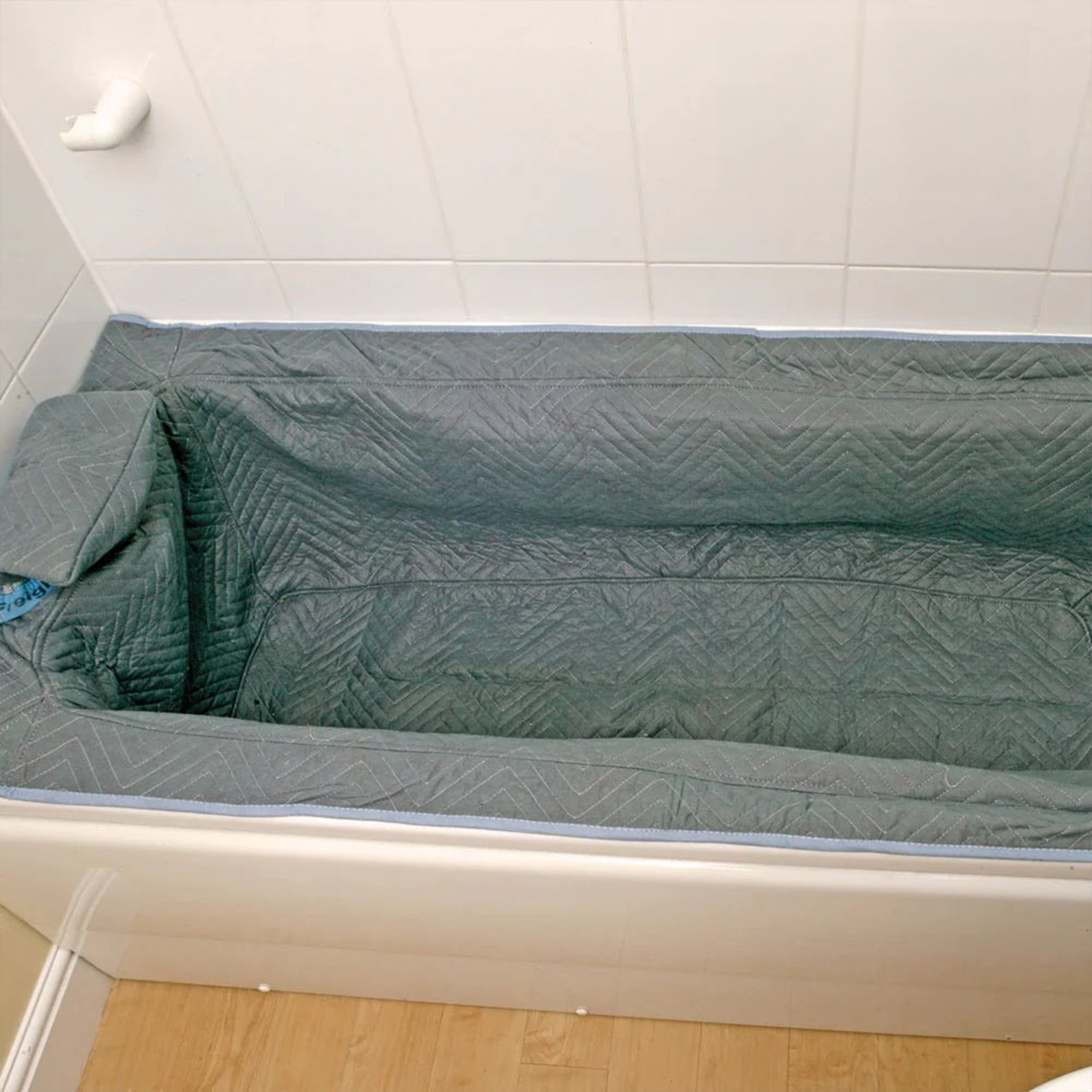 Couverture Baignoire - 1.60m x 0.70m x 0.40m