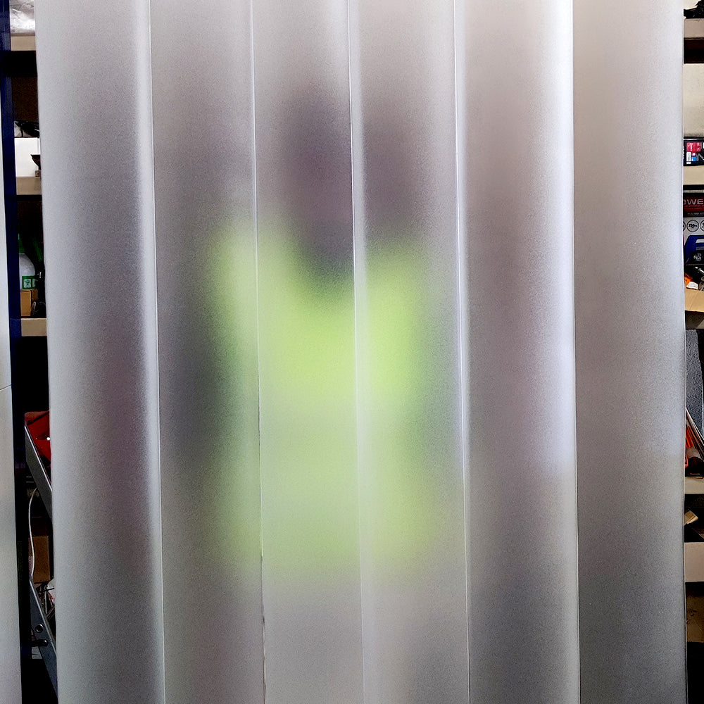 rideau à lanières PVC translucide mat 200x2, rideau isolation forte 77%, rideau sur mesure pour porte industrielle.